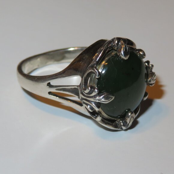 Large Round Jade Sterling Silver Ring Size 7.75 - Picture 7 of 17